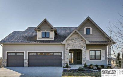 4315 S 219th Street, Elkhorn NE 68022