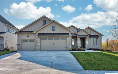 9956 S 118th Street, Papillion NE 68046