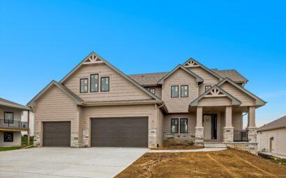 19058 Camelback Circle, Gretna NE 68136