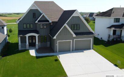 4522 S 220th Street, Elkhorn NE 68022